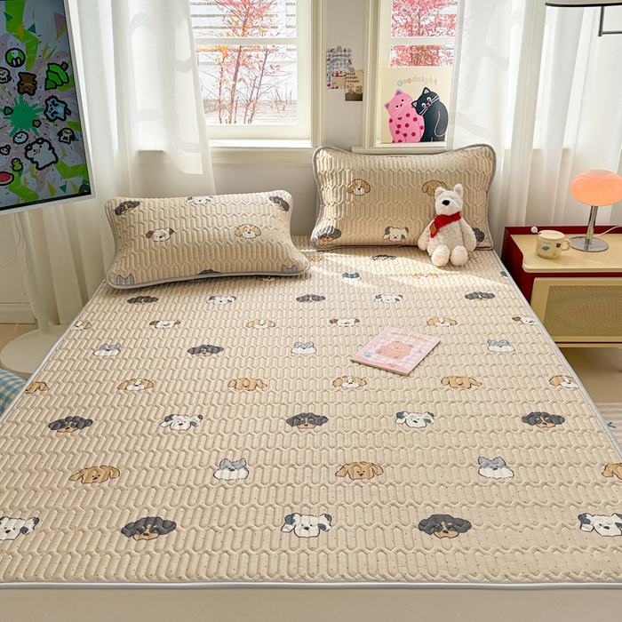 91家纺网 家纺一手货源 找家纺 慕尚家纺 2025新款小清新凉感丝乳胶席 巴克狗