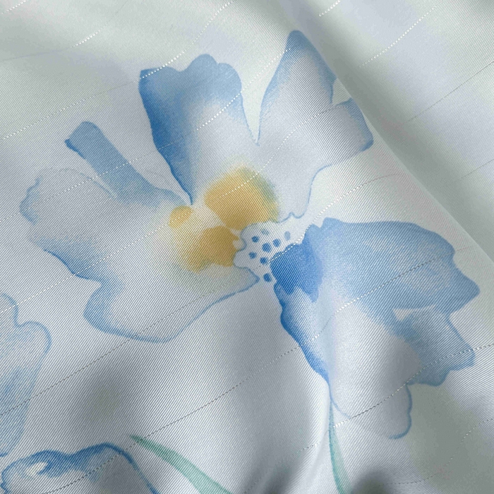 91家纺网 家纺一手货源 找家纺 茧羽世家 2025新款天丝银萃沁氧抗菌系列夏被子被芯 水墨蓝韵