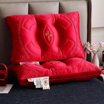 91家纺网 家纺一手货源 找家纺 （总）糖果枕芯 2025新款丝享高端枕芯亲肤护颈助眠枕头大红喜庆