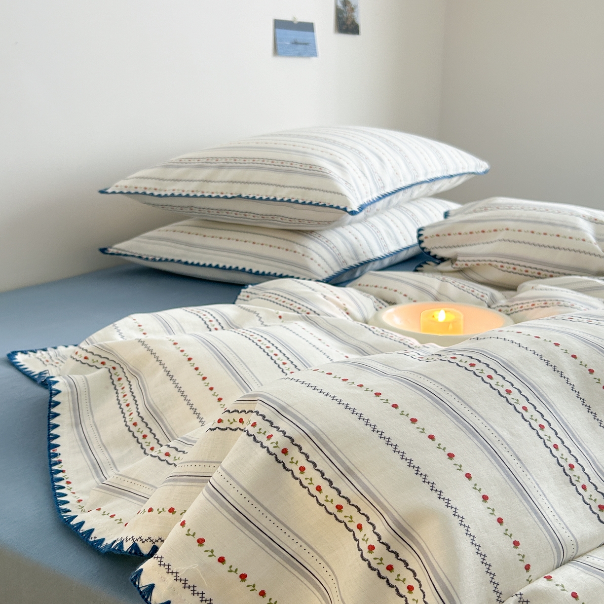 91家纺网 家纺一手货源 找家纺 2025新款工艺款全棉双层纱小清新贝壳边四件套 花韵