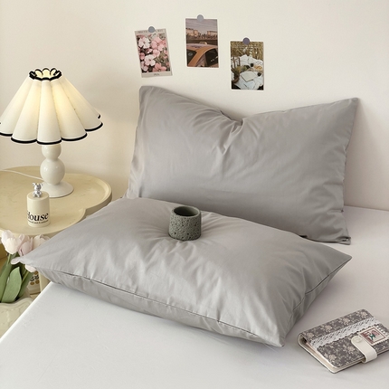 91家纺网 家纺一手货源 找家纺 漫时光 2025新款亲肤舒适纯色全棉A类纯棉单枕套 气质灰