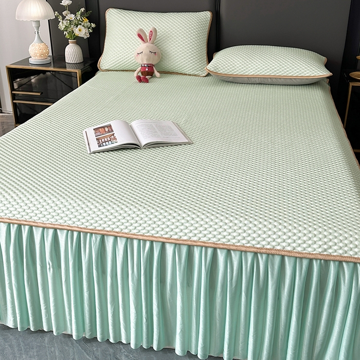 91家纺网 家纺一手货源 找家纺 爱洛家纺 2025新款凉感丝豆豆床裙席 水绿~豆豆