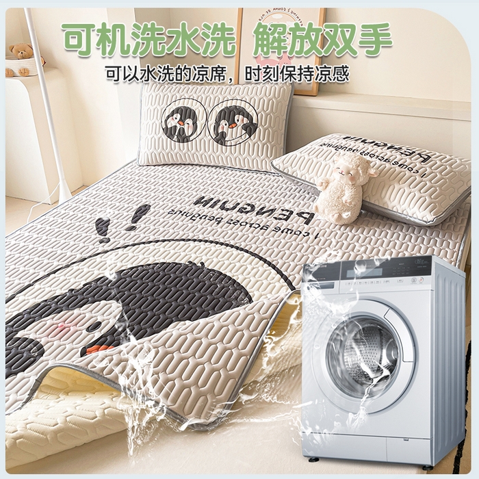 91家纺网 家纺一手货源 找家纺 布卢姆床垫 2025新款A类大版数码凉感丝乳胶凉席 害羞企鹅
