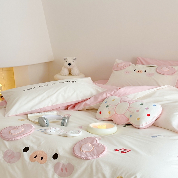 91家纺网 家纺一手货源 找家纺 朗莎家纺 2025新款40支全棉水洗五件套 快乐小猪