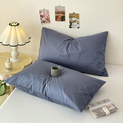 91家纺网 家纺一手货源 找家纺 漫时光 2025新款亲肤舒适纯色全棉A类纯棉单枕套 宾利蓝