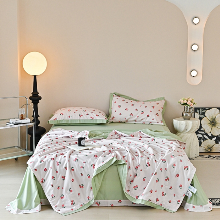 91家纺网 家纺一手货源 找家纺 佳居缘 2025新款天丝棉大豆印花夏被四件套 甜心