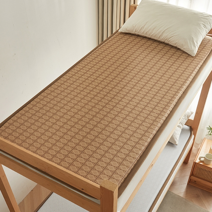 91家纺网 家纺一手货源 找家纺 迪乐妮 2025新款抑菌冰丝地垫床垫爬爬垫-小床图 抑菌冰丝垫罗马格-咖