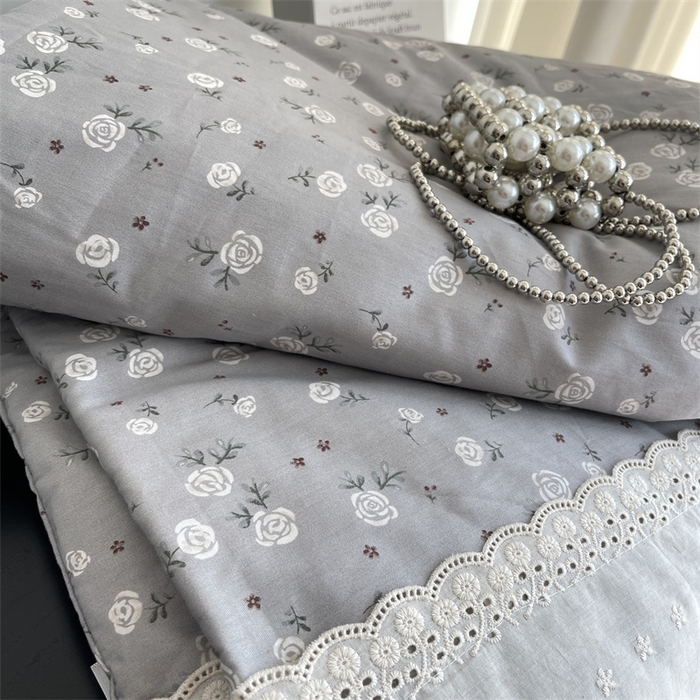 91家纺网 家纺一手货源 找家纺 奈萝家纺 奈萝2025新款全棉13372法式花边纯棉夏被春秋被 灰色玫瑰