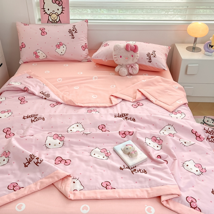 91家纺网 家纺一手货源 找家纺 博雅 2025新款三丽鸥全棉纯棉夏被夏凉被空调被四件套 夏被全棉-粉色蝴蝶结KT