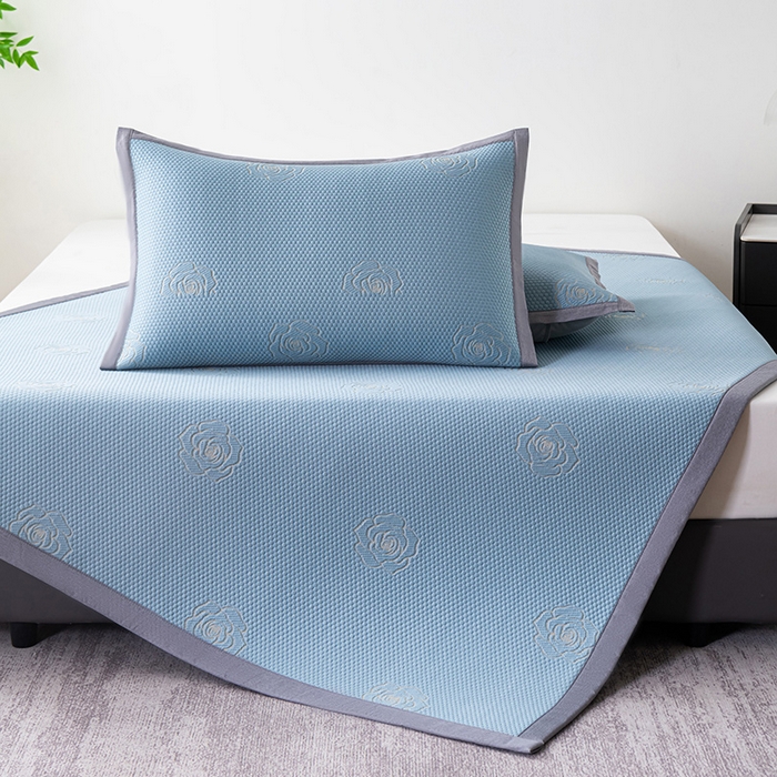 91家纺网 家纺一手货源 找家纺 2025新款山茶花系列冰豆豆凉席 山茶花床席款-蓝