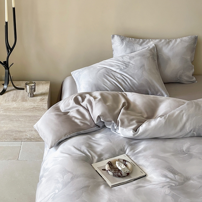 91家纺网 家纺一手货源 找家纺 沐晴家纺 2025春夏新款纯色数码印花60兰精天丝四件套 莫斯-灰