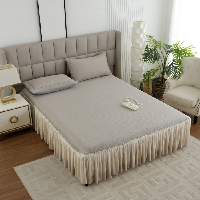 91家纺网 家纺一手货源 找家纺 新月家纺（锦威郎） 2025新款凉豆豆亲肤英文床裙 咖色