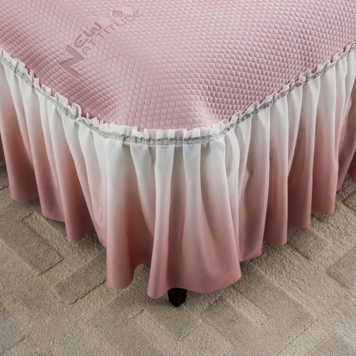 91家纺网 家纺一手货源 找家纺 新月家纺（锦威郎） 2025新款凉豆豆亲肤英文床裙 粉色