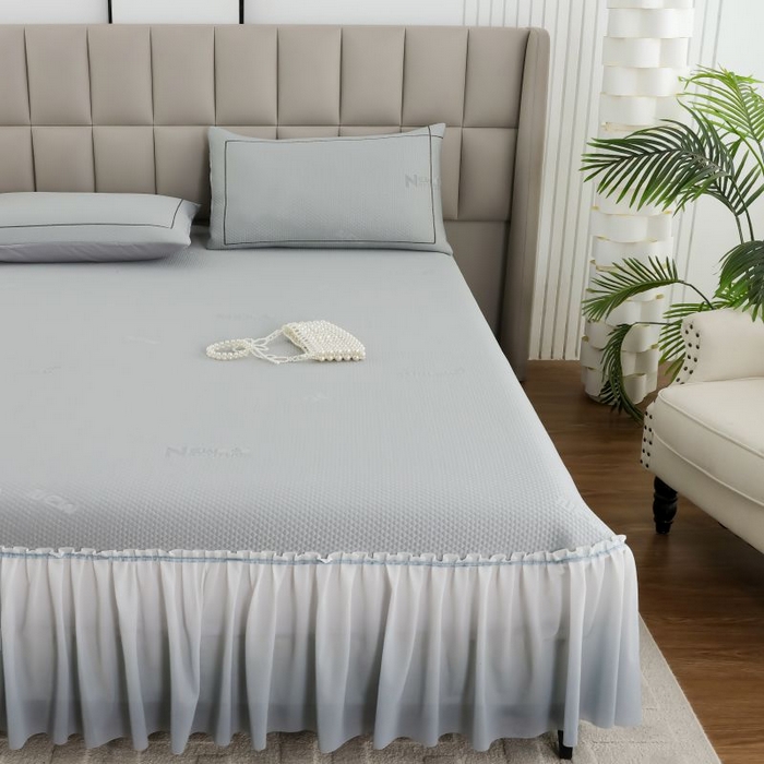 91家纺网 家纺一手货源 找家纺 新月家纺（锦威郎） 2025新款凉豆豆亲肤英文床裙 灰色