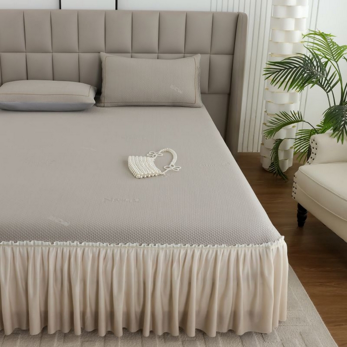 91家纺网 家纺一手货源 找家纺 新月家纺（锦威郎） 2025新款凉豆豆亲肤英文床裙 咖色