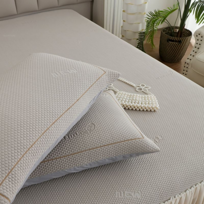 91家纺网 家纺一手货源 找家纺 新月家纺（锦威郎） 2025新款凉豆豆亲肤英文床裙 咖色