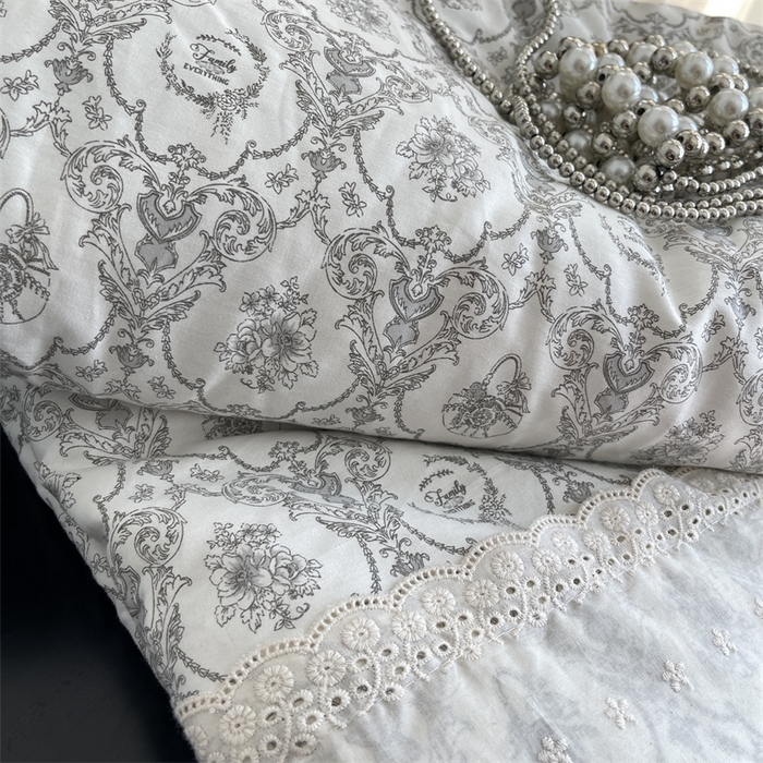 91家纺网 家纺一手货源 找家纺 奈萝家纺 奈萝2025新款全棉13372法式花边纯棉夏被春秋被 浅黛灰