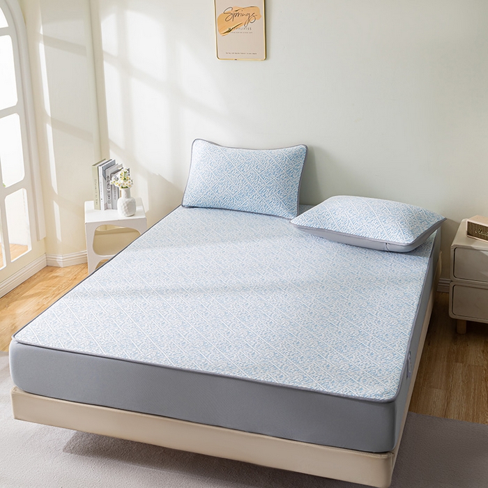 91家纺网 家纺一手货源 找家纺 鑫姿席业 2025新款A类凉感冰豆豆席 雅致床笠款-冰浅蓝