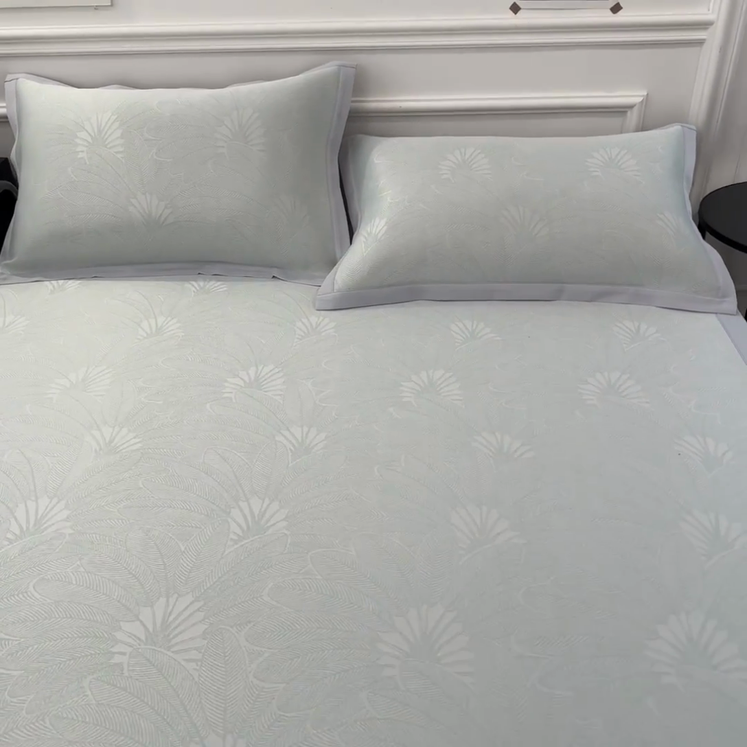 91家纺网 家纺一手货源 找家纺 2025新款牛奶丝提花凉感凉席系列床席款 清风雅韵灰床席款