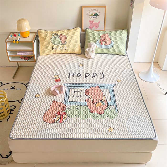 91家纺网 家纺一手货源 找家纺 布卢姆床垫 2025新款A类大版数码凉感丝乳胶凉席 好运每天