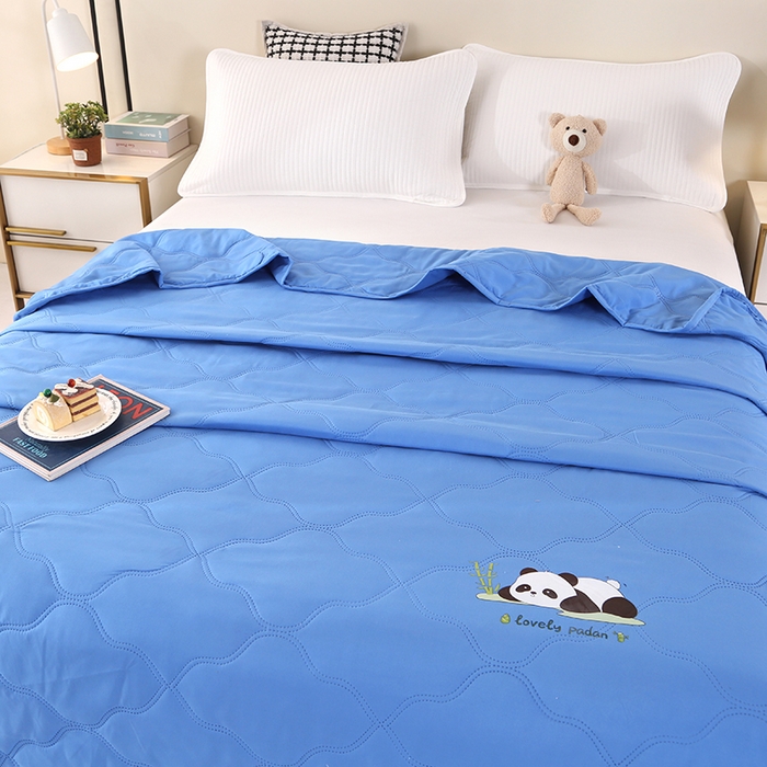 91家纺网 家纺一手货源 找家纺 爱洛家纺 2025新款熊猫超声波夏凉被被子被芯 熊猫蓝-夏被