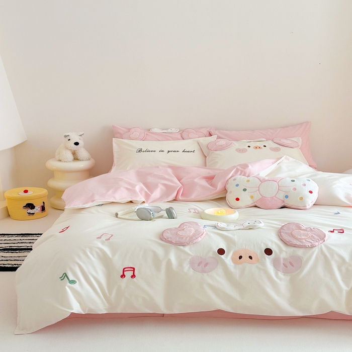 91家纺网 家纺一手货源 找家纺 朗莎家纺 2025新款40支全棉水洗五件套 快乐小猪