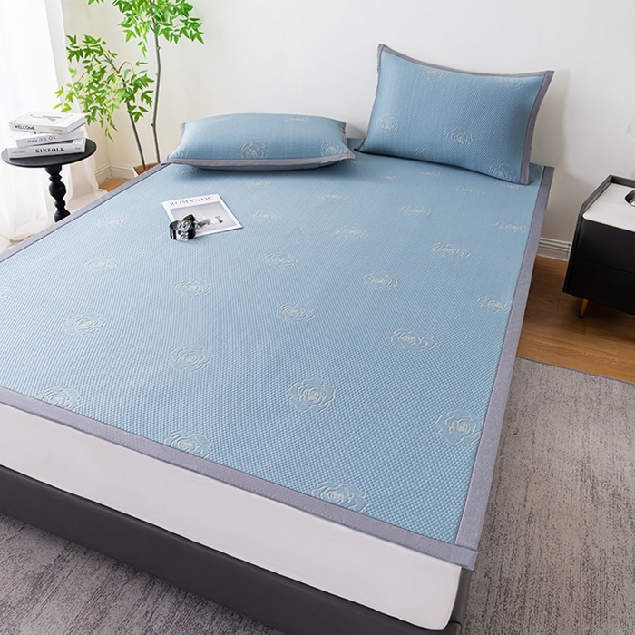 91家纺网 家纺一手货源 找家纺 2025新款山茶花系列冰豆豆凉席 山茶花床席款-蓝