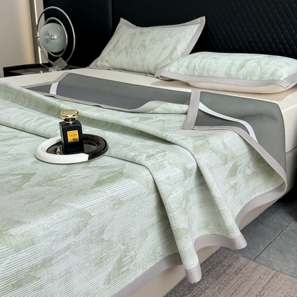 91家纺网 家纺一手货源 找家纺 （总）999家纺 2025新款高端轻奢PE中分子凉感大提花凉席软席