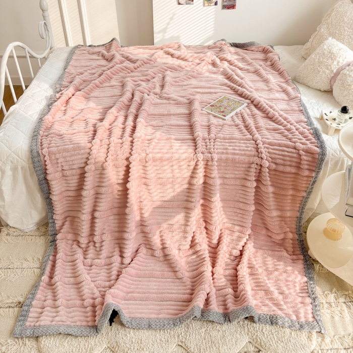 91家纺网 家纺一手货源 找家纺 潮邦创意家居2025新款云朵绒灰边舒绵云朵毯 灰边舒绵云朵毯-粉色