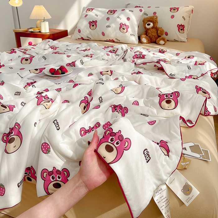 91家纺网 家纺一手货源 找家纺 简爱 2025新款A类针织棉大豆纤维夏被 可爱熊