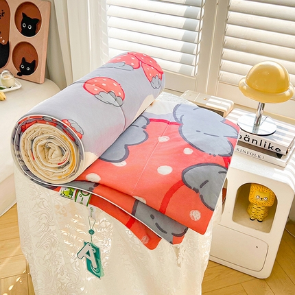 91家纺网 家纺一手货源 找家纺 （总）好梦来家纺（原锦茂家纺） 2025年新款A类数码印花纯色夏凉被凉感丝数夏被冰淇淋夏被空调被西瓜被真丝天丝