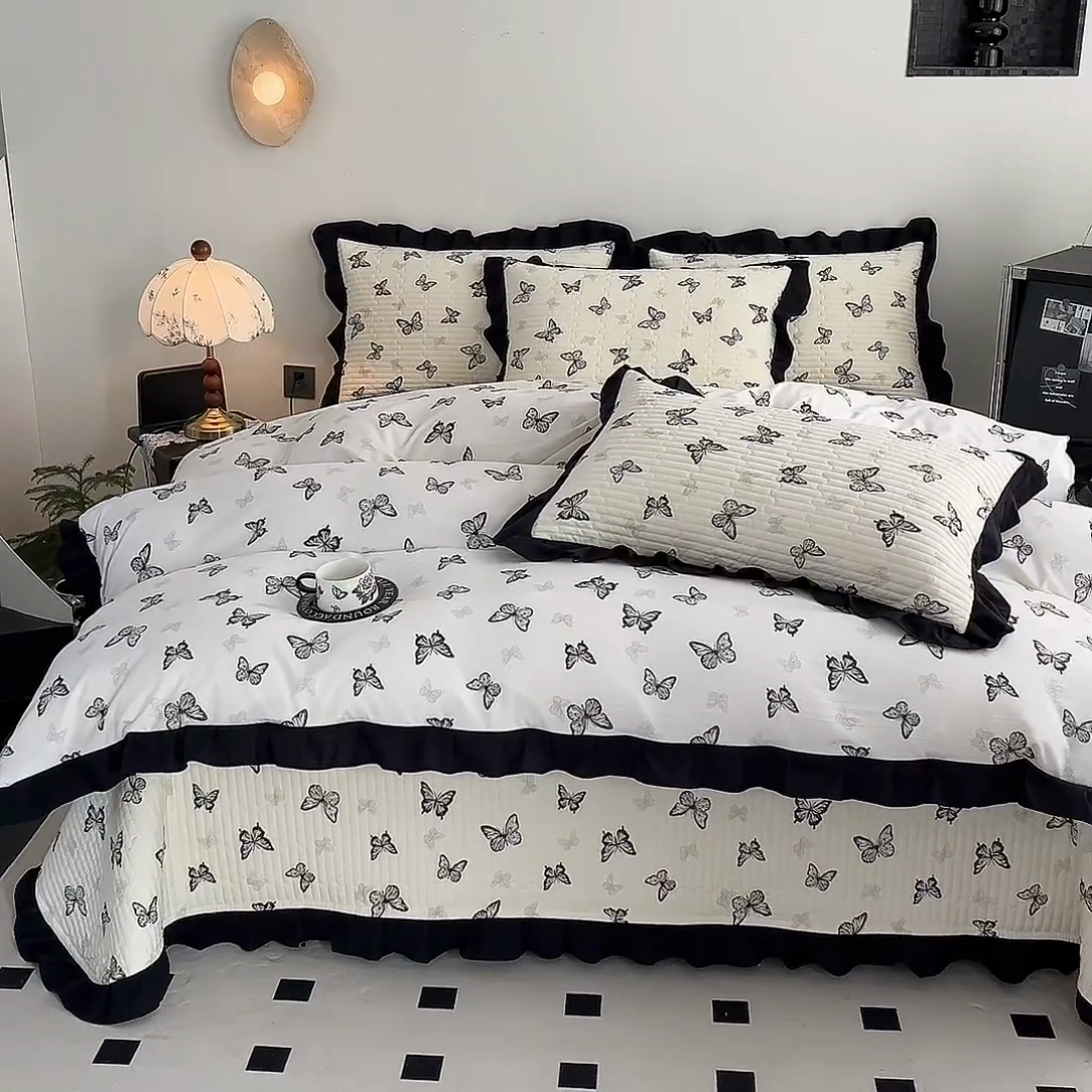 91家纺网 家纺一手货源 找家纺 （总）亿品家纺 2025新款亲肤舒适黑花边床盖四件套