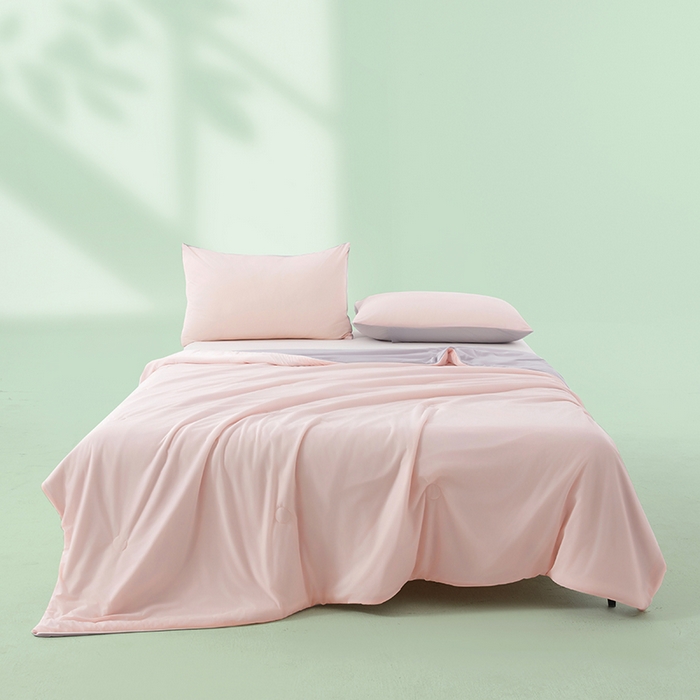 91家纺网 家纺一手货源 找家纺 迪乐妮 2025新款云母凉感夏凉被 奶茶粉