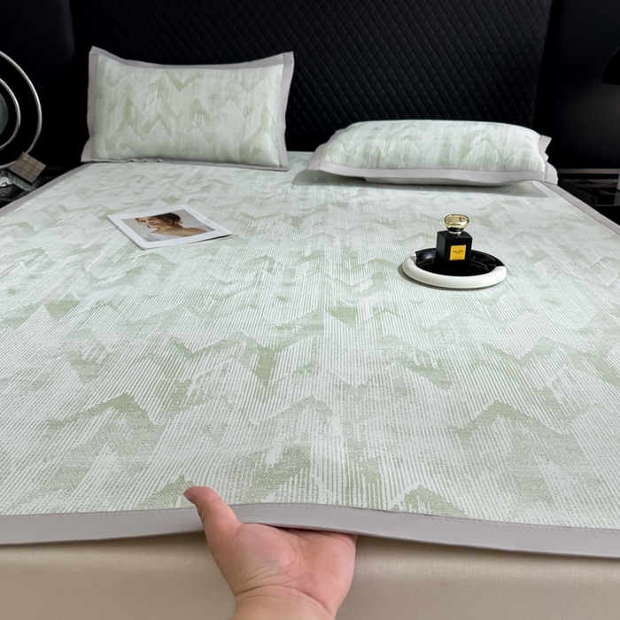 91家纺网 家纺一手货源 找家纺 小萌虎 小萌虎 2025新款PE高分子乙纶提花凉感凉席床席款床笠款 山溪-绿（床席款）