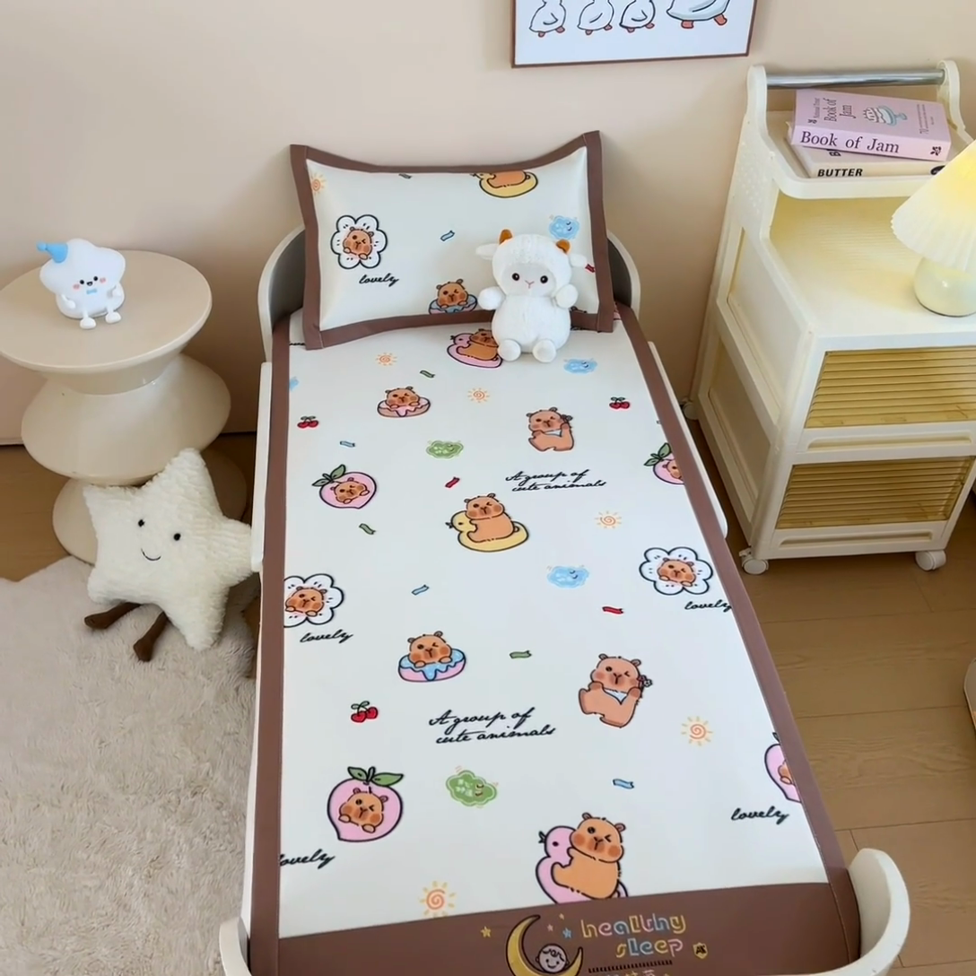 91家纺网 家纺一手货源 找家纺 宝贝优选 2025新款宝贝优选儿童7A抗菌高密绣花冰丝席 可爱巴拉