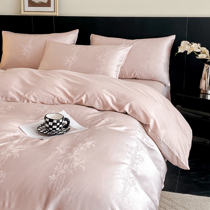 91家纺网 家纺一手货源 找家纺 琪格格纺织 2025春夏新款莱赛尔天丝四件套 莱赛尔 花淡妍紫