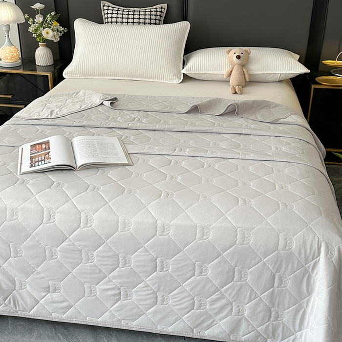 91家纺网 家纺一手货源 找家纺 爱洛家纺 2025新款A类凉感丝夏被被子被芯 浅灰