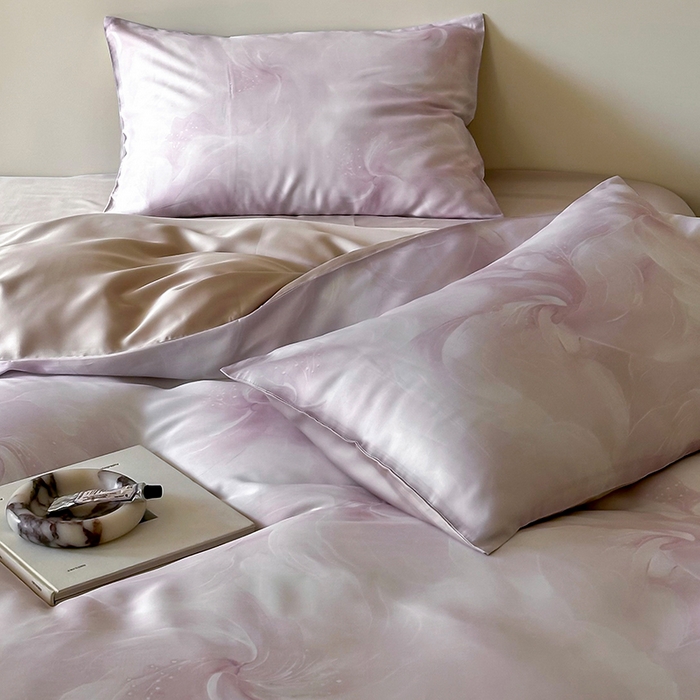 91家纺网 家纺一手货源 找家纺 沐晴家纺 2025春夏新款纯色数码印花60兰精天丝四件套 莫斯-紫