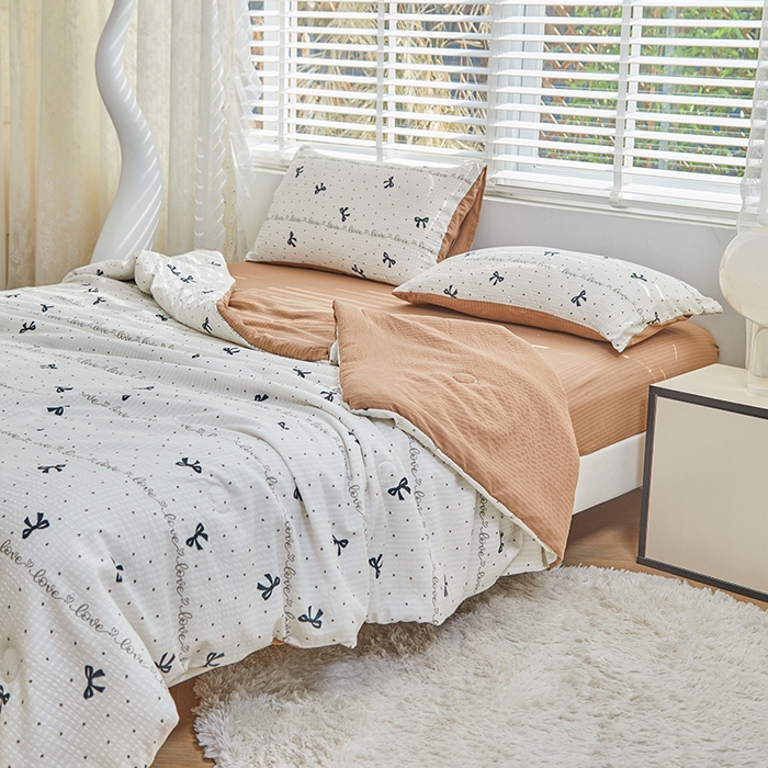 91家纺网 家纺一手货源 找家纺 迪乐妮 2025新款彩竺棉夏被四件套 爱心碟