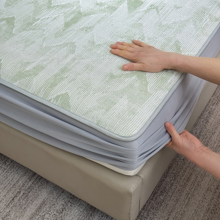 91家纺网 家纺一手货源 找家纺 小萌虎 小萌虎 2025新款PE高分子乙纶提花凉感凉席床席款床笠款 山溪-绿（床笠款）