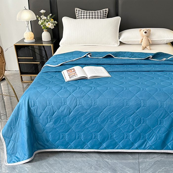 91家纺网 家纺一手货源 找家纺 爱洛家纺 2025新款A类凉感丝夏被被子被芯 梦幻蓝