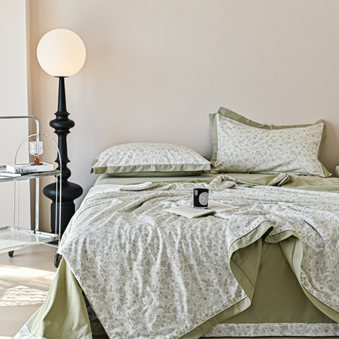 91家纺网 家纺一手货源 找家纺 佳居缘 2025新款天丝棉大豆印花夏被四件套 墨花