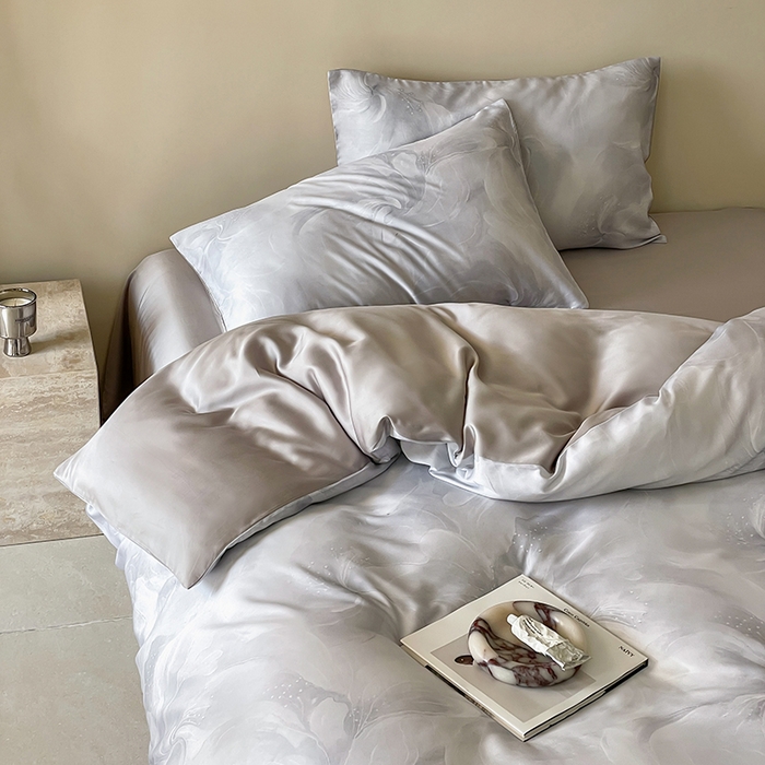 91家纺网 家纺一手货源 找家纺 沐晴家纺 2025春夏新款纯色数码印花60兰精天丝四件套 莫斯-灰