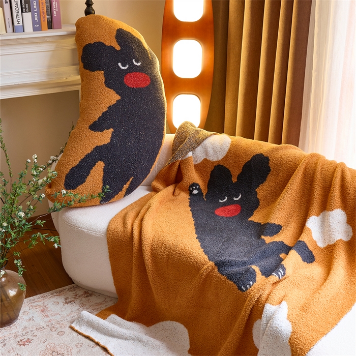 91家纺网 家纺一手货源 找家纺 暖绵绵家纺 2025新款贝里芬同款抱枕（含芯） 贝里芬同款抱枕（含芯）