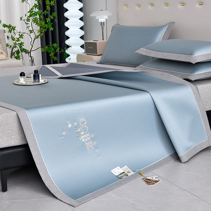 小牛席业 2025新款花漾芯语绣花凉感冰丝席系列 蓝色