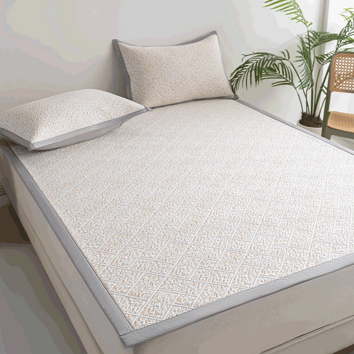 91家纺网 家纺一手货源 找家纺 鑫姿席业 2025新款A类凉感冰豆豆席 雅致床席款-冰咖