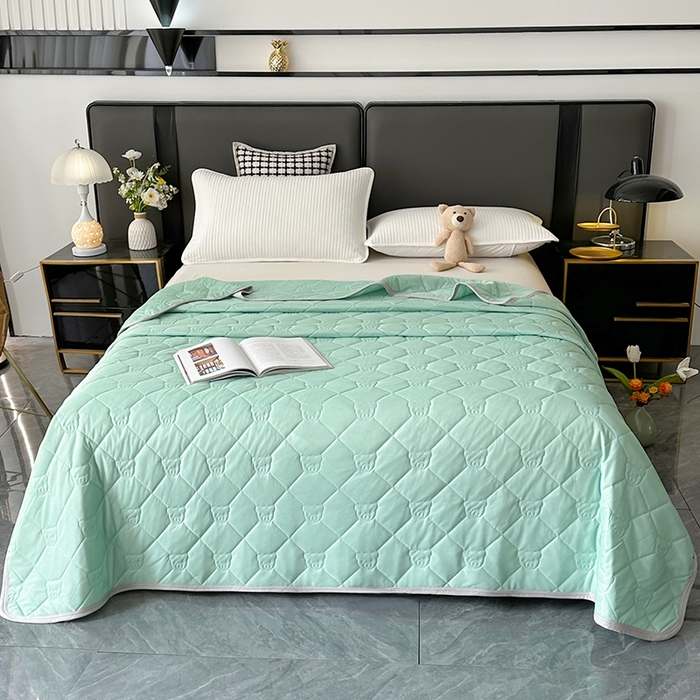 91家纺网 家纺一手货源 找家纺 爱洛家纺 2025新款A类凉感丝夏被被子被芯 清新绿