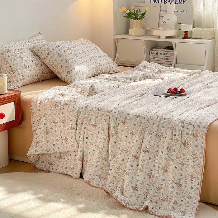 91家纺网 家纺一手货源 找家纺 简爱 2025新款A类针织棉大豆纤维夏被 塞纳花园