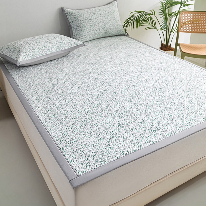 91家纺网 家纺一手货源 找家纺 鑫姿席业 2025新款A类凉感冰豆豆席 雅致床席款-冰豆绿