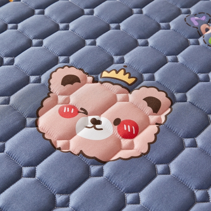 91家纺网 家纺一手货源 找家纺 迪乐妮 2025新款双面可用抑菌冰丝床褥爬爬垫-大床图 灰熊